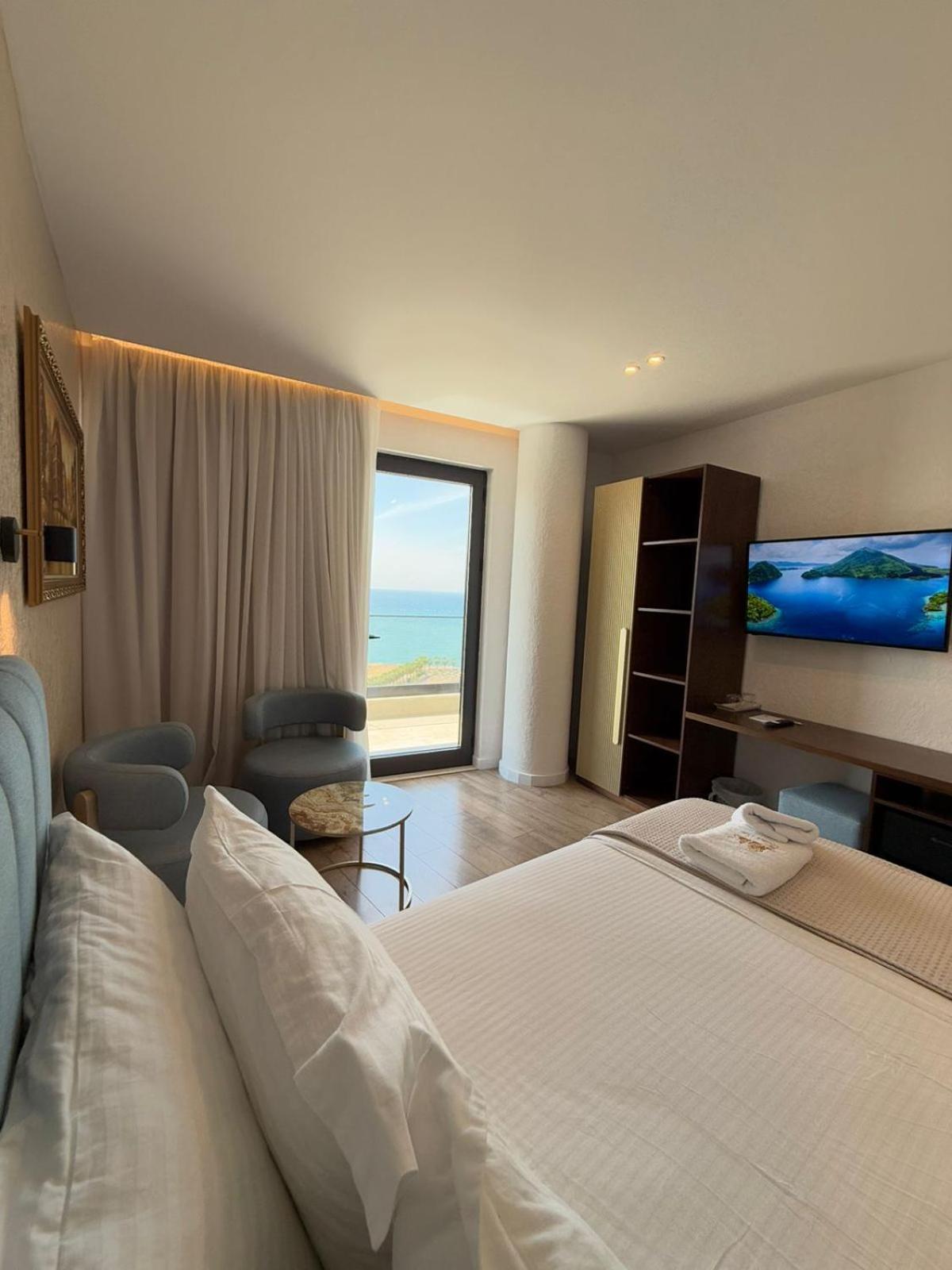 The Queen'S Lion Premium Hotel Sarande Ngoại thất bức ảnh