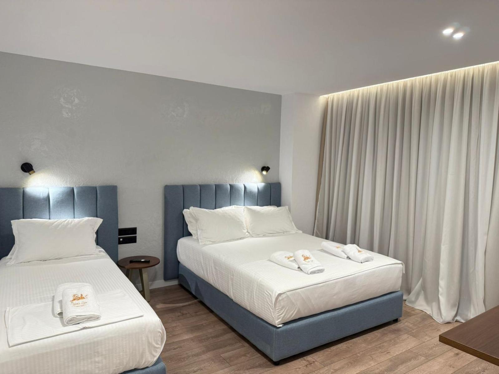 The Queen'S Lion Premium Hotel Sarande Ngoại thất bức ảnh