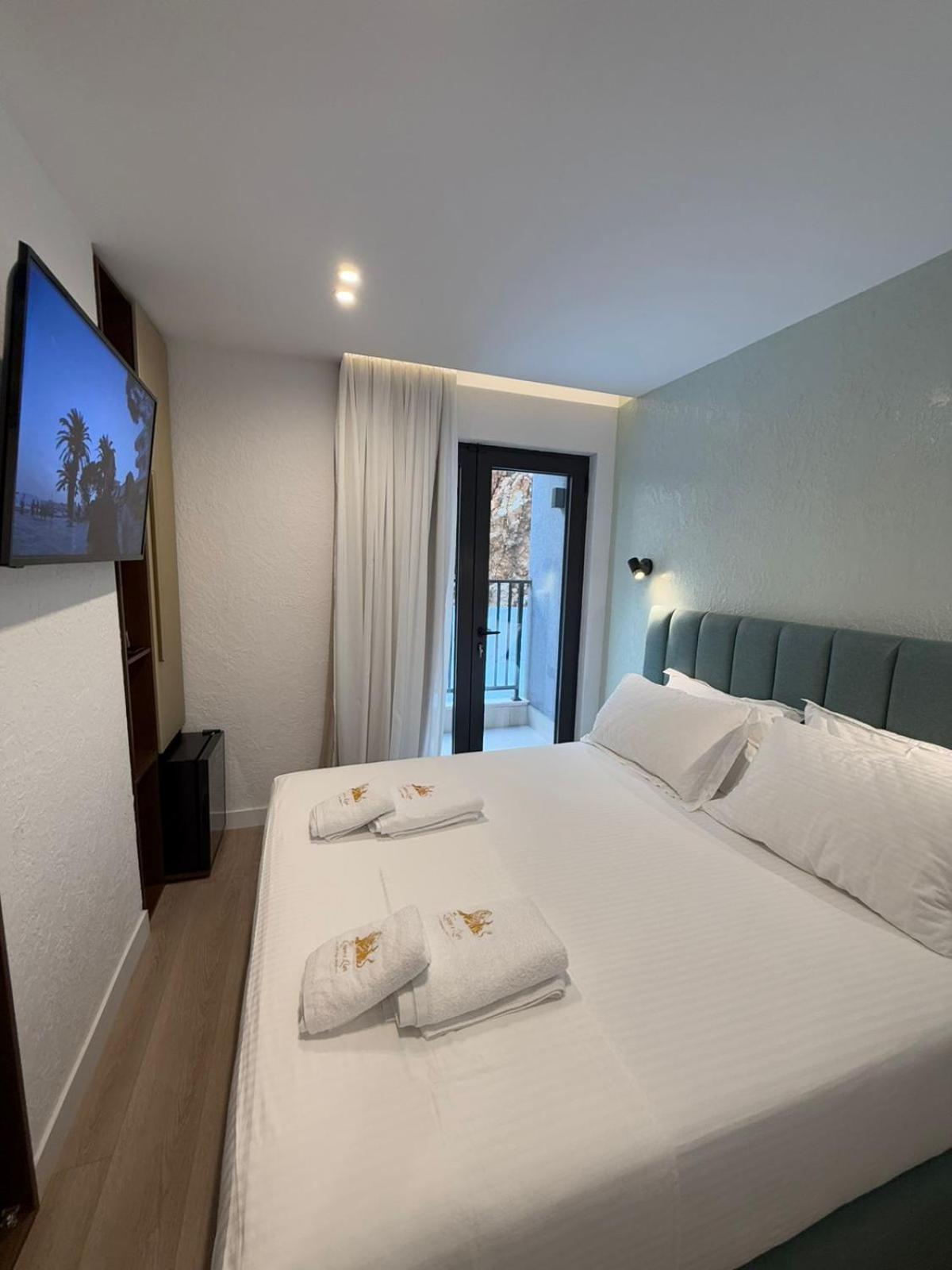 The Queen'S Lion Premium Hotel Sarande Ngoại thất bức ảnh