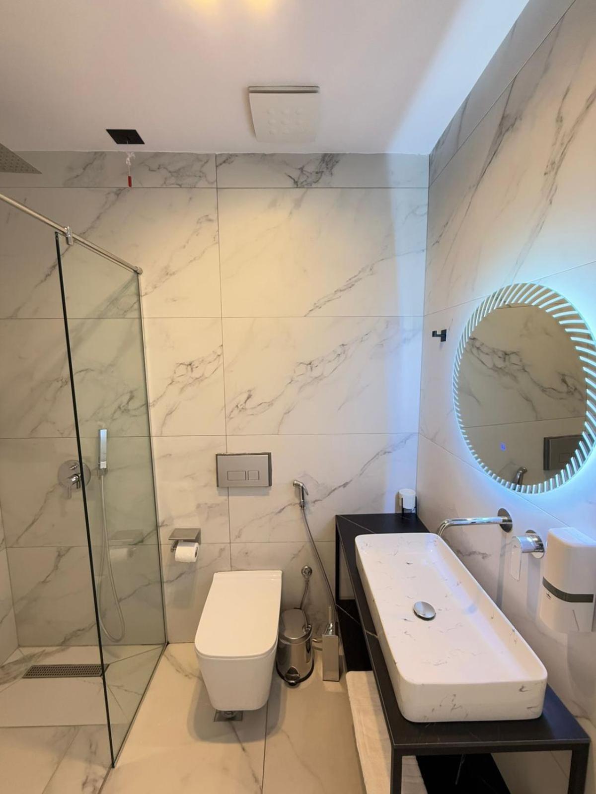 The Queen'S Lion Premium Hotel Sarande Ngoại thất bức ảnh